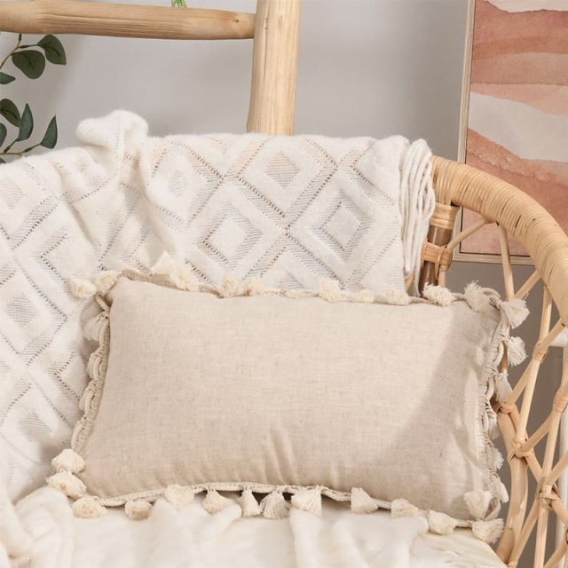 Cushions & Throws
