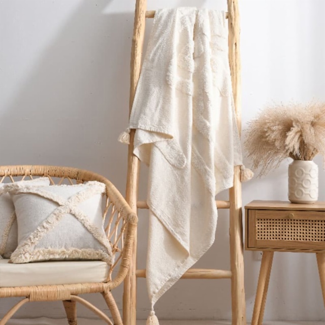 Cushion & Throws