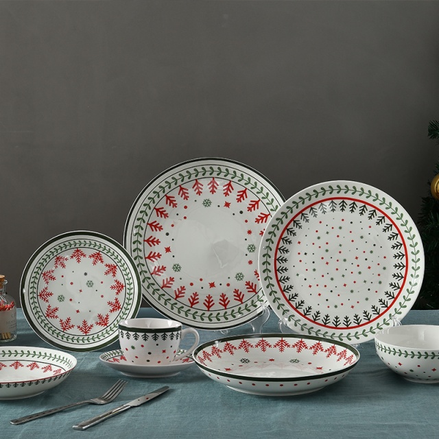 Christmas Dinnerware